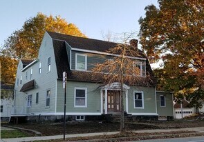 56 June St, Unit 1 in Worcester, MA - Building Photo