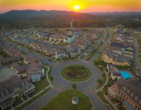 Town Center at Berry Farms in Franklin, TN - Foto de edificio - Building Photo