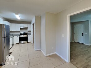 6 Walker St in Newnan, GA - Building Photo - Building Photo