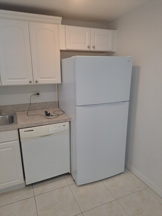 4164 Inverrary Dr, Unit 803 in Lauderhill, FL - Building Photo