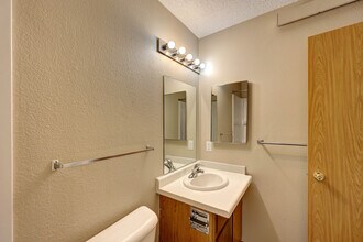 Parkside Apartments in New Prague, MN - Building Photo - Building Photo