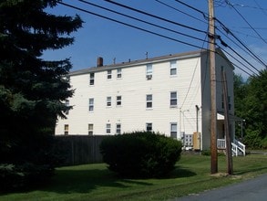 249 S Worcester St in Norton, MA - Building Photo - Building Photo