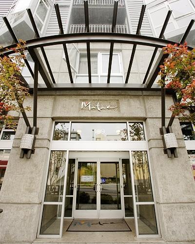 159 Denny Wy in Seattle, WA - Building Photo