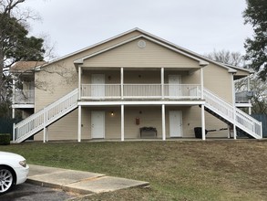 Golf Club Condos, Building H in Pensacola, FL - Building Photo - Other