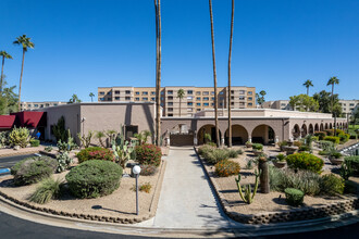 Scottsdale Shadows in Scottsdale, AZ - Building Photo - Building Photo