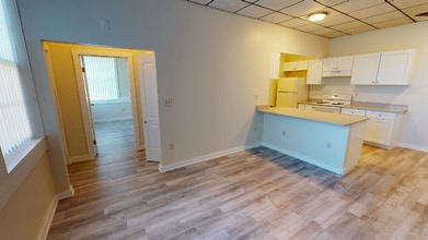 59 Pleasant St in Granby, MA - Building Photo - Building Photo