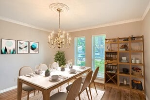 6905 Mill Falls Dr in Dallas, TX - Building Photo