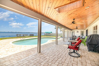 7920 S Tropical Trail in Merritt Island, FL - Building Photo - Building Photo