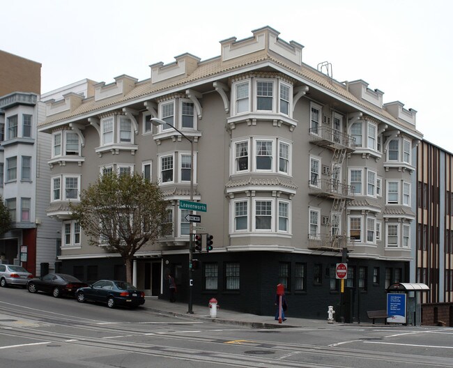 Delphi Apartments in San Francisco, CA - Building Photo - Building Photo