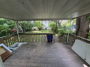 556 Wrexham Ave in Columbus, OH - Building Photo - Building Photo