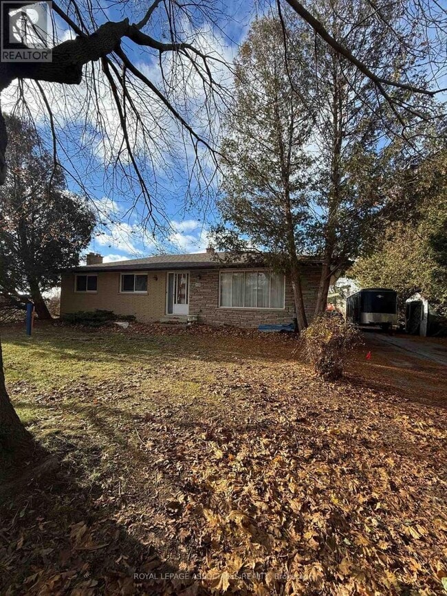 property at 548 Simcoe Rd