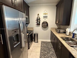 5855 Monterra Club Dr in Greenacres, FL - Building Photo - Building Photo