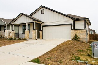 182 Eagle Mountain Trl1 in Kyle, TX - Building Photo - Building Photo