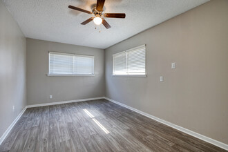 Soaring Eagle Apartments in Killeen, TX - Building Photo - Interior Photo