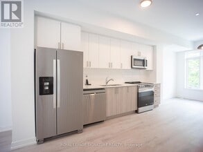 64 Frederick Tisdale Dr in Toronto, ON - Building Photo - Building Photo