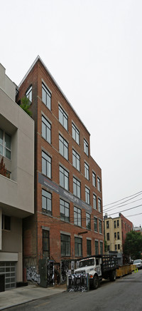 Printhouse Lofts in Brooklyn, NY - Foto de edificio - Building Photo