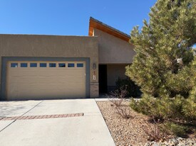 2039 Cougar Run Ct SE in Albuquerque, NM - Building Photo