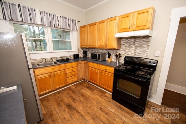 116 Church St-Unit -2 in Chester, SC - Foto de edificio - Building Photo
