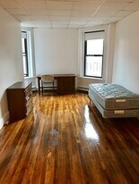 854 Beacon St, Unit 9 in Boston, MA - Building Photo