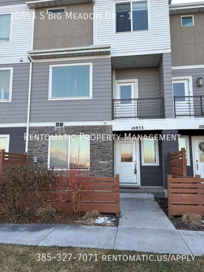 10853 Big Meadow Dr in South Jordan, UT - Building Photo - Building Photo