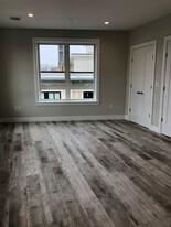 714 Parker St, Unit 404 in Boston, MA - Building Photo - Building Photo