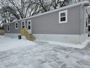 51 Viking Terrace in Northfield, MN - Building Photo - Building Photo