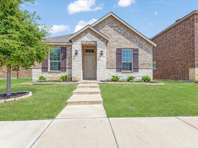 property at 2700 Franklin Dr