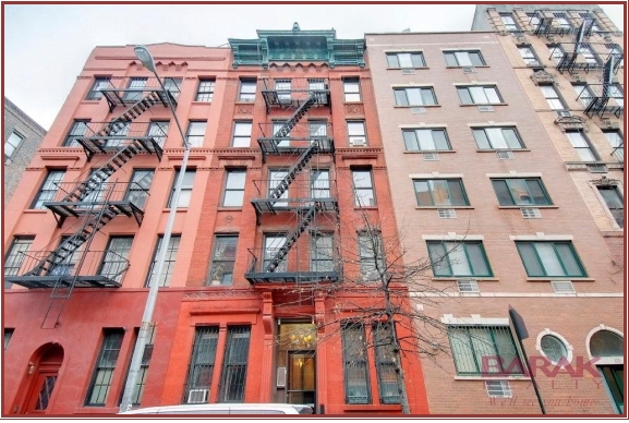 607 E 11th St in New York, NY - Foto de edificio - Building Photo