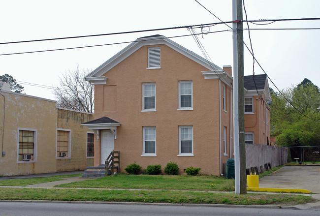 809 W Washington St in Suffolk, VA - Building Photo - Building Photo