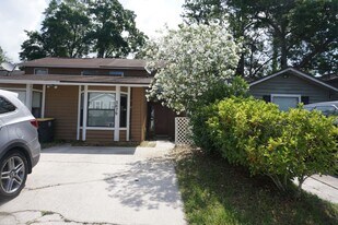 5679 Marathon Pky in Jacksonville, FL - Building Photo