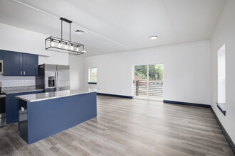 12th & Court Lofts in Lynchburg, VA - Building Photo - Interior Photo