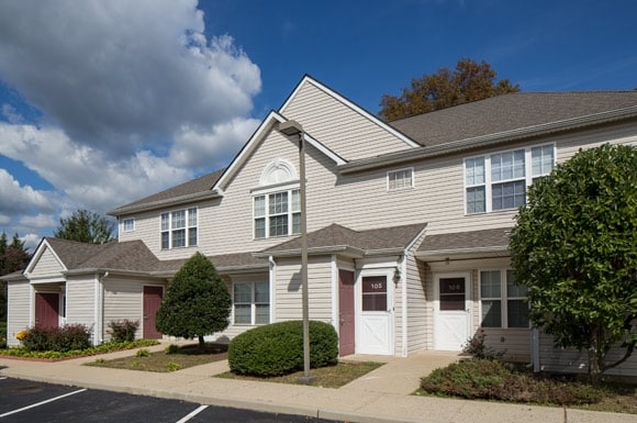 Birchwood at Concord (55+ Community) in Glen Mills, PA - Foto de edificio - Building Photo