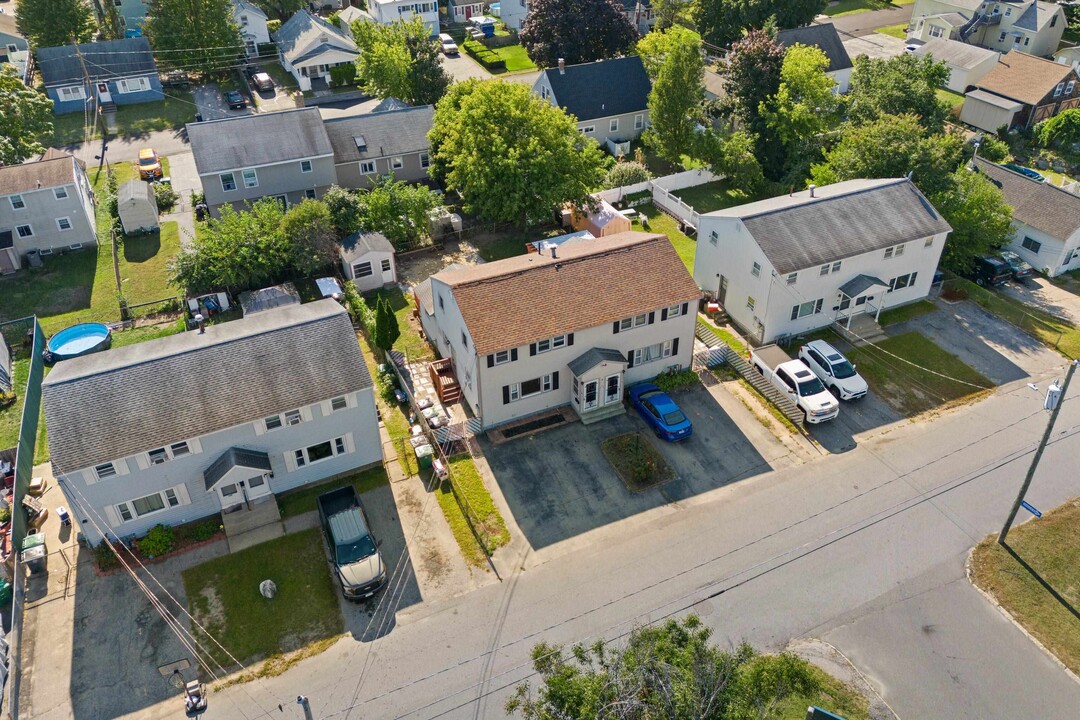 23 Hunt St in Nashua, NH - Building Photo