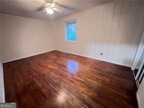 855 Charles Allen Dr NE in Atlanta, GA - Foto de edificio - Building Photo