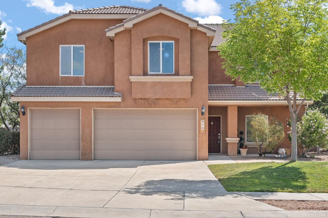 9747 Summer Shower Pl NW in Albuquerque, NM - Building Photo