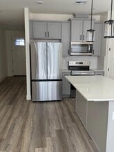 2315 N Julieann St in Visalia, CA - Building Photo - Building Photo