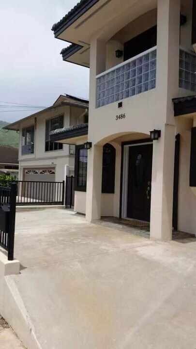 3486 Paalea St in Honolulu, HI - Foto de edificio