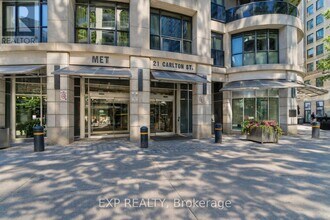 21 Carlton St. in Toronto, ON - Building Photo - Building Photo