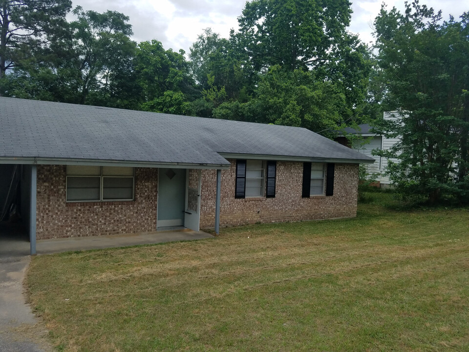 136 Hickory Dr S Cir in Augusta, GA - Building Photo