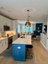 407 Pratt Dr SE, Unit 1101 in Atlanta, GA - Building Photo - Building Photo