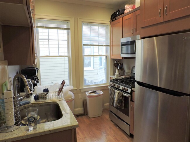 7 Marney St, Unit 2