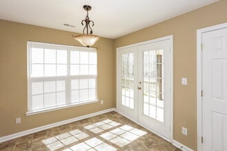 14327 O'Casey Ln in Charlotte, NC - Foto de edificio - Building Photo