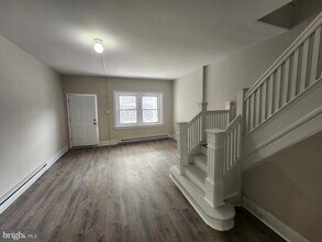 57 Colonial Ave in Trenton, NJ - Building Photo - Building Photo