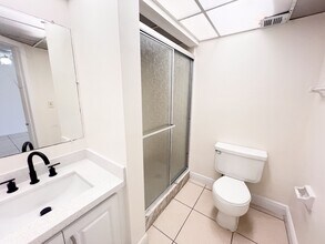 7801 S Colony Cir in Tamarac, FL - Foto de edificio - Building Photo