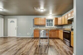 710 Johnson St in Meeker, OK - Building Photo - Building Photo