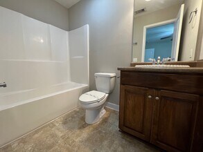 121 Nature Way in Statesboro, GA - Building Photo - Building Photo