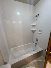 6210 Franklin Ave in Des Moines, IA - Building Photo - Building Photo