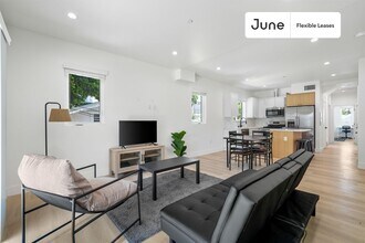 1321 N June St in Los Angeles, CA - Building Photo - Building Photo