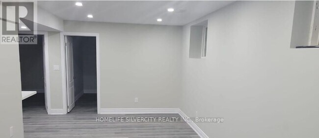 property at 25 Lyle Wy