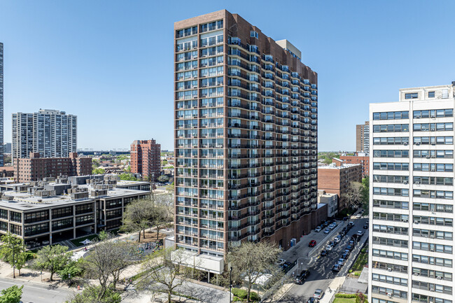 The Waterford in Chicago, IL - Building Photo - Building Photo